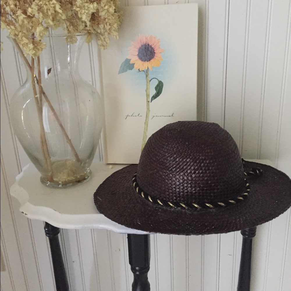 Cute chocolate brown straw hat - Picture 4 of 7